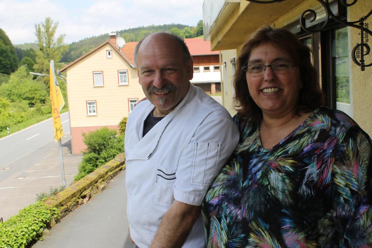 Hotel Gasthof Zur Krone Oberzent Esterno foto